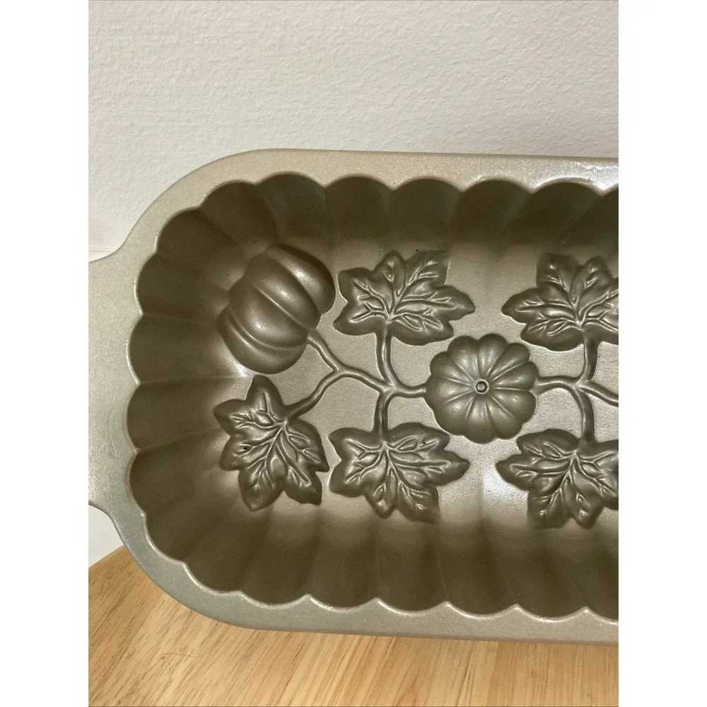 Nordic Ware USA Pumpkin Loaf Cake Baking Pan Harvest Bounty Fall 6 Cups Nonstick